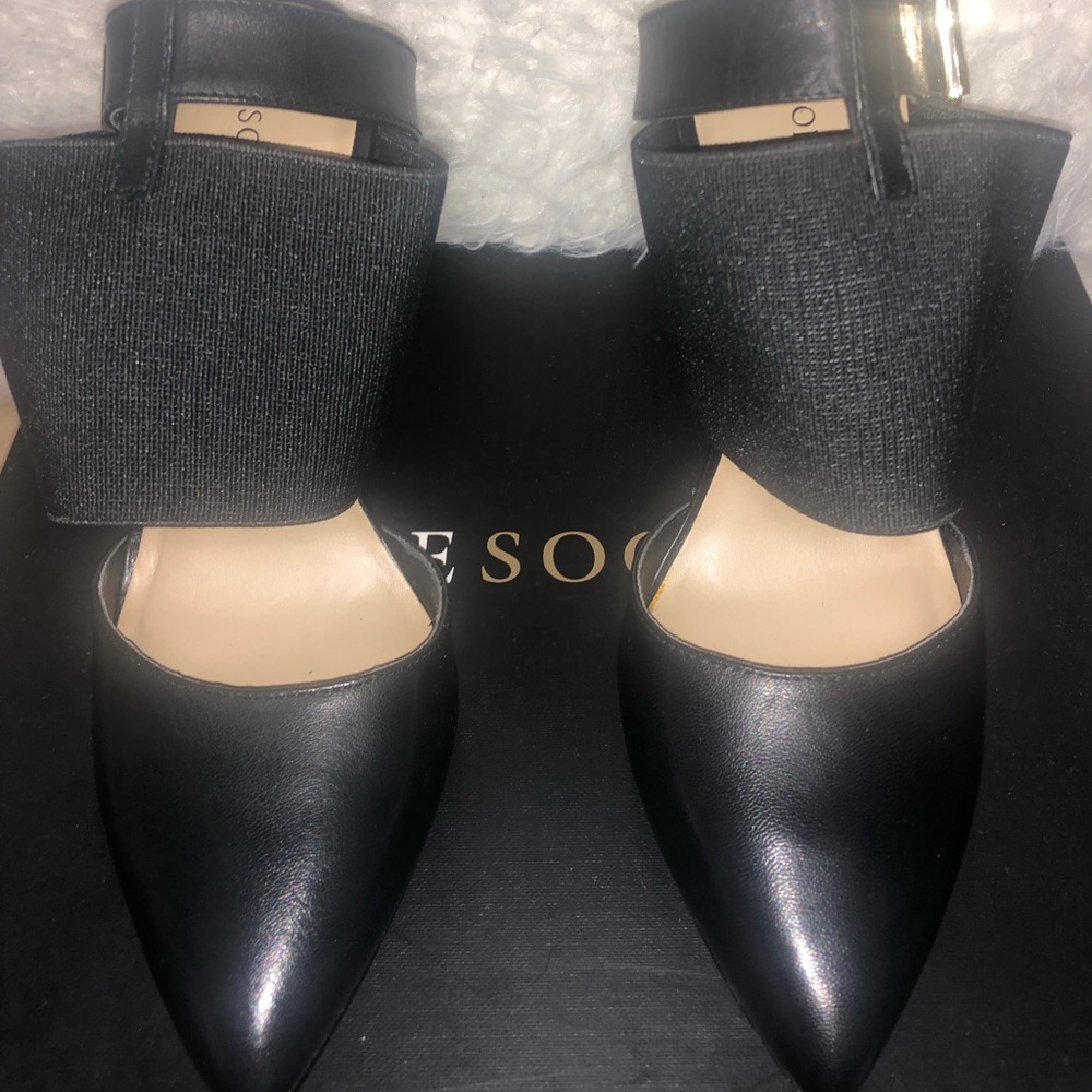 Sole Society Kirsten Black Leather Pumps Size 4